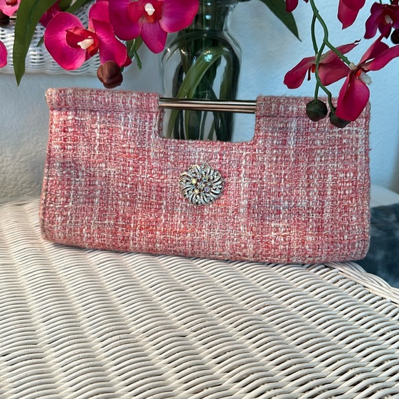 BEAUTIFUL PUTU By J. MACLEAR WOVEN TWEED CLUTCH HANDBAG. Pink/white/silver. VGUC - Picture 1 of 10